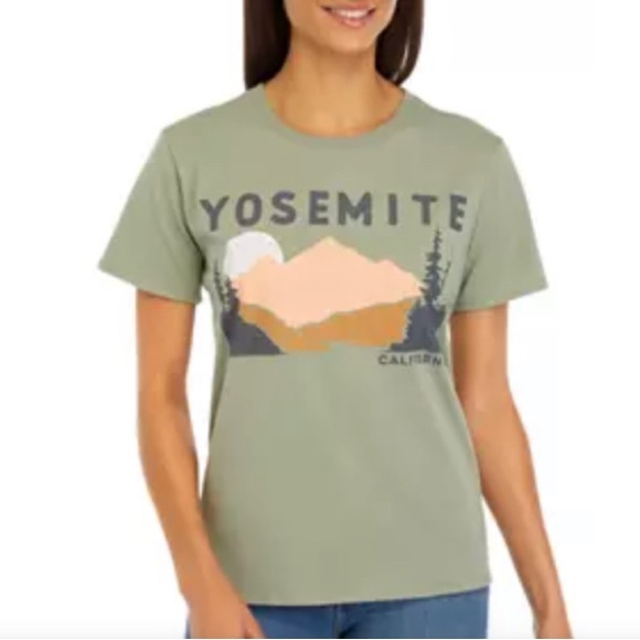 Zoe + Liv Tops - Zoe & Liv Yosemite soft cotton-blend graphic t-shirt Size: Large